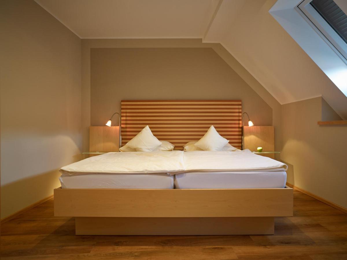 Gaestehaus Ressler Harxheim Екстериор снимка