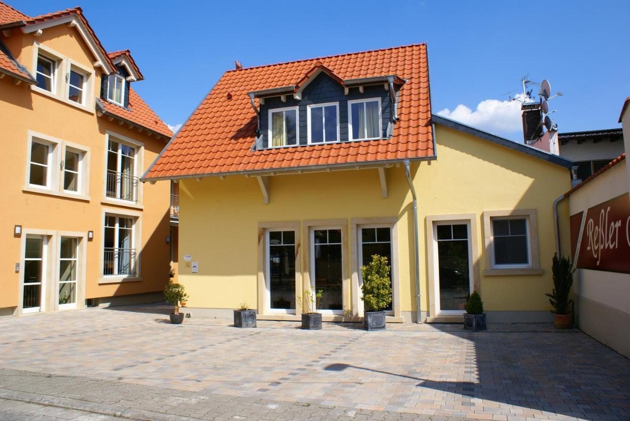 Gaestehaus Ressler Harxheim Екстериор снимка